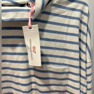 VINEYARD VINES top